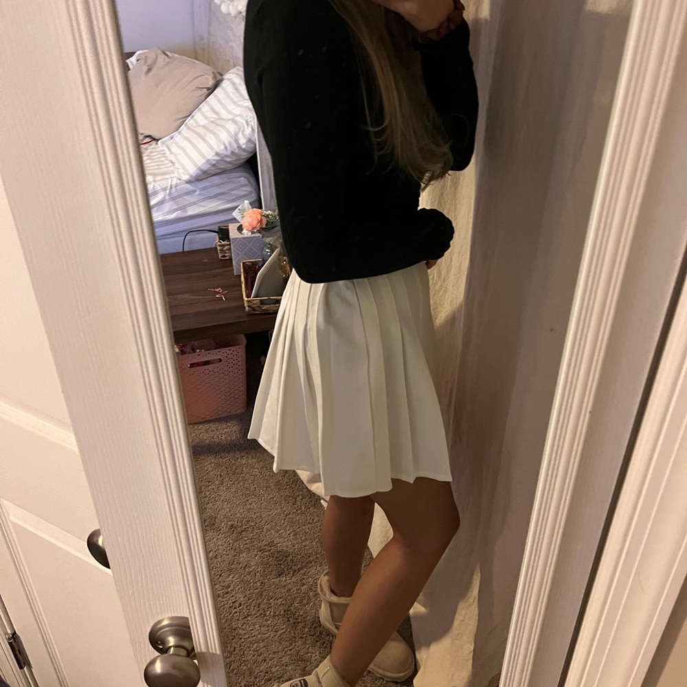 NWOT Princess Polly White Pleated Mini Skirt